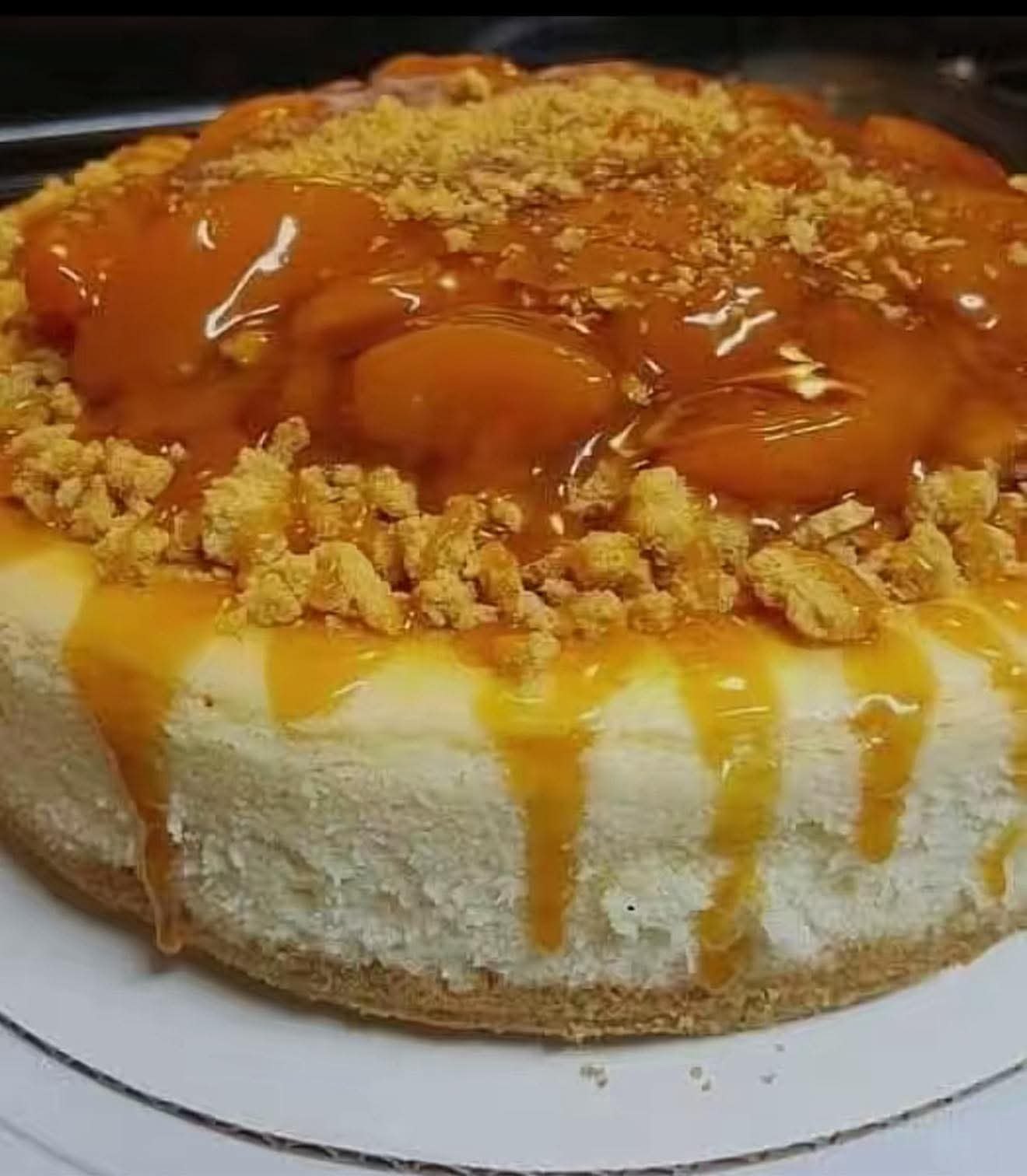 Peach Cobbler Cheesecake