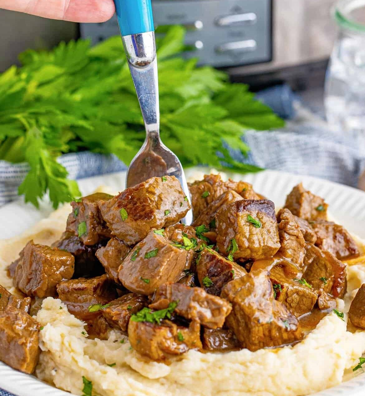 High Protein Slow Cooker Garlic Butter Beef Bites – Easy Dinner Recipe!